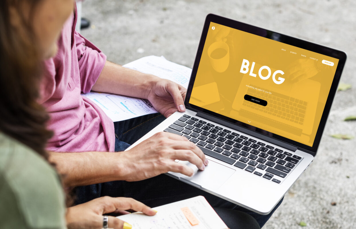 Blog en empresas de servicios: cómo conectarlo con la arquitectura (para que sí empuje ventas)